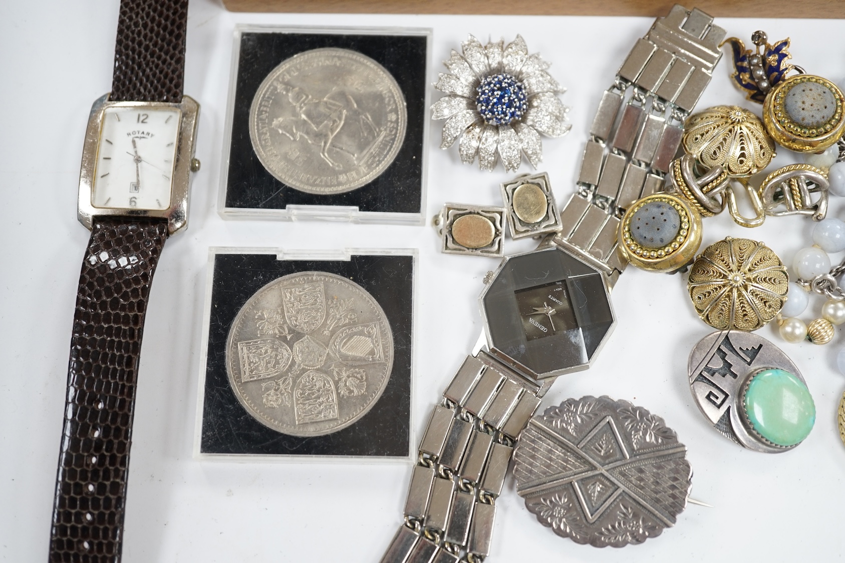 Sundry jewellery and watches, including a late Victorian silver oval locket, an agate bead necklace, Gucci watch silver brooch, enamel diamond and seed pearl set pin, etc. Condition - poor to fair